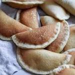Qatayef Stuffed with Nuts 500g (Not Cooked) قطايف بالمكسرات